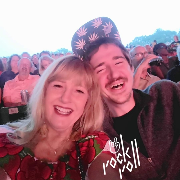 Meet your Posher, Sandie - Picture 9 of 9